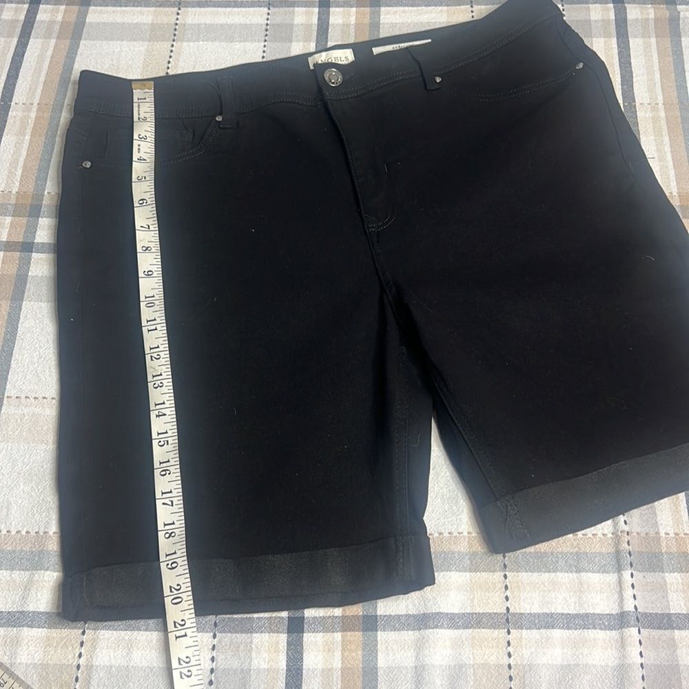 ANGELS plus size sculpt Bermuda Shorts NWOT - Picture 6 of 8
